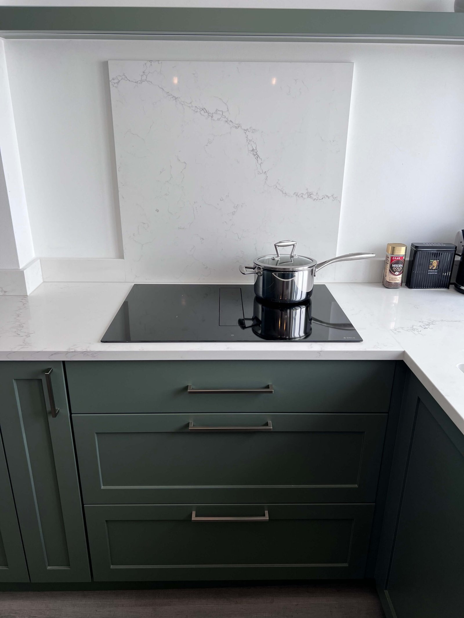 dark-green-kitchen-hob
