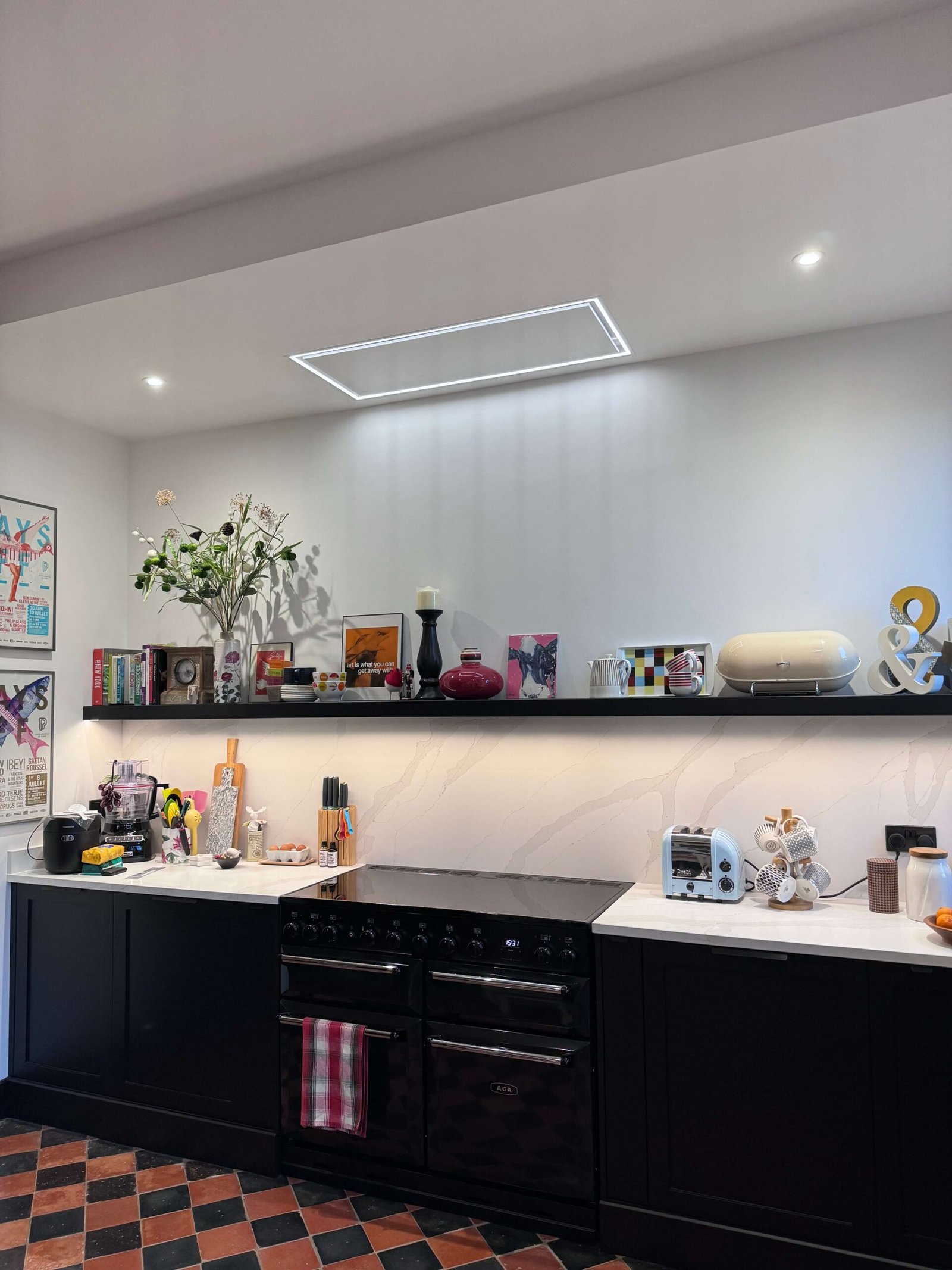 black-cupboard-oven