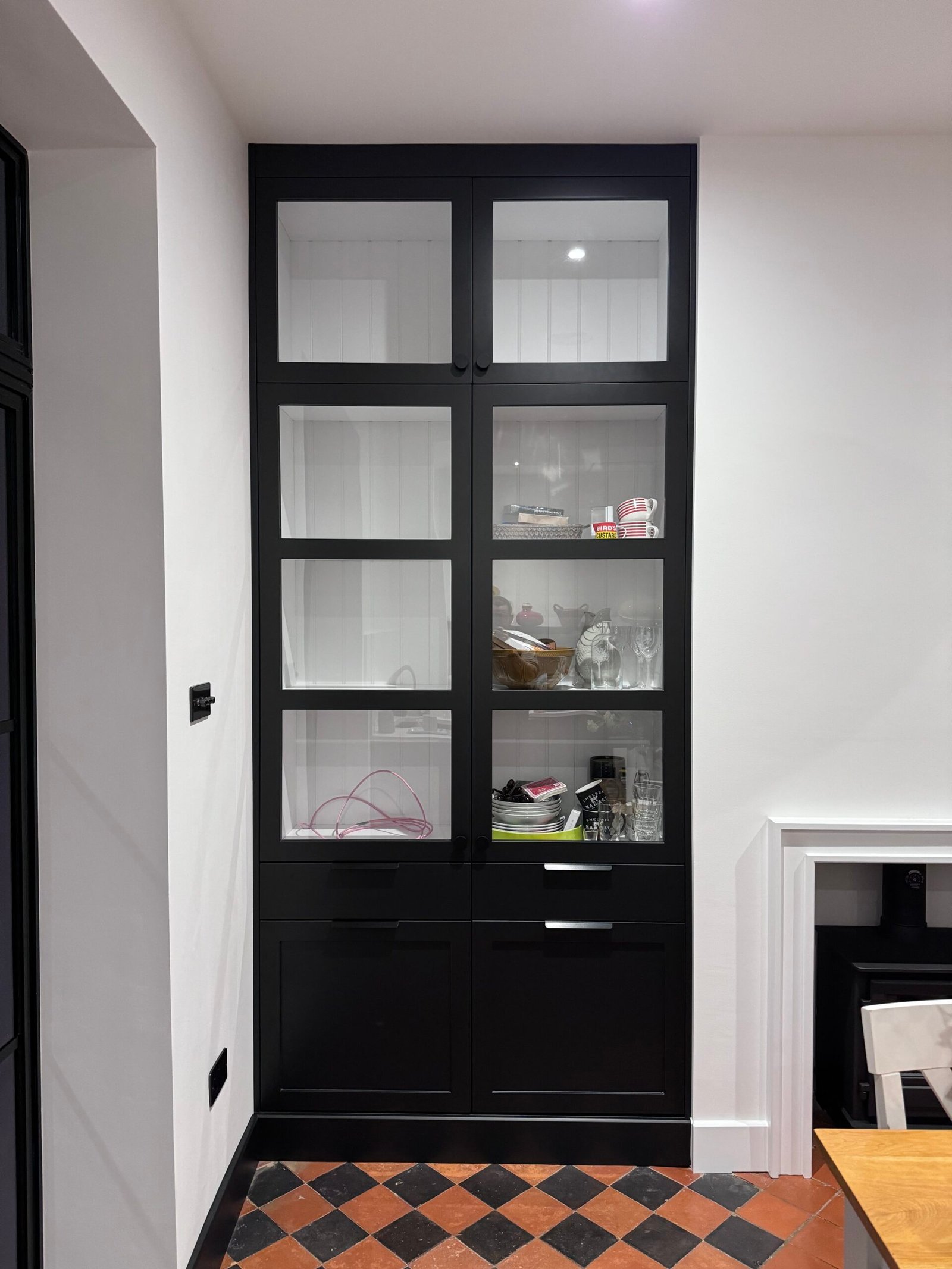 black-shaker-kitchen-3