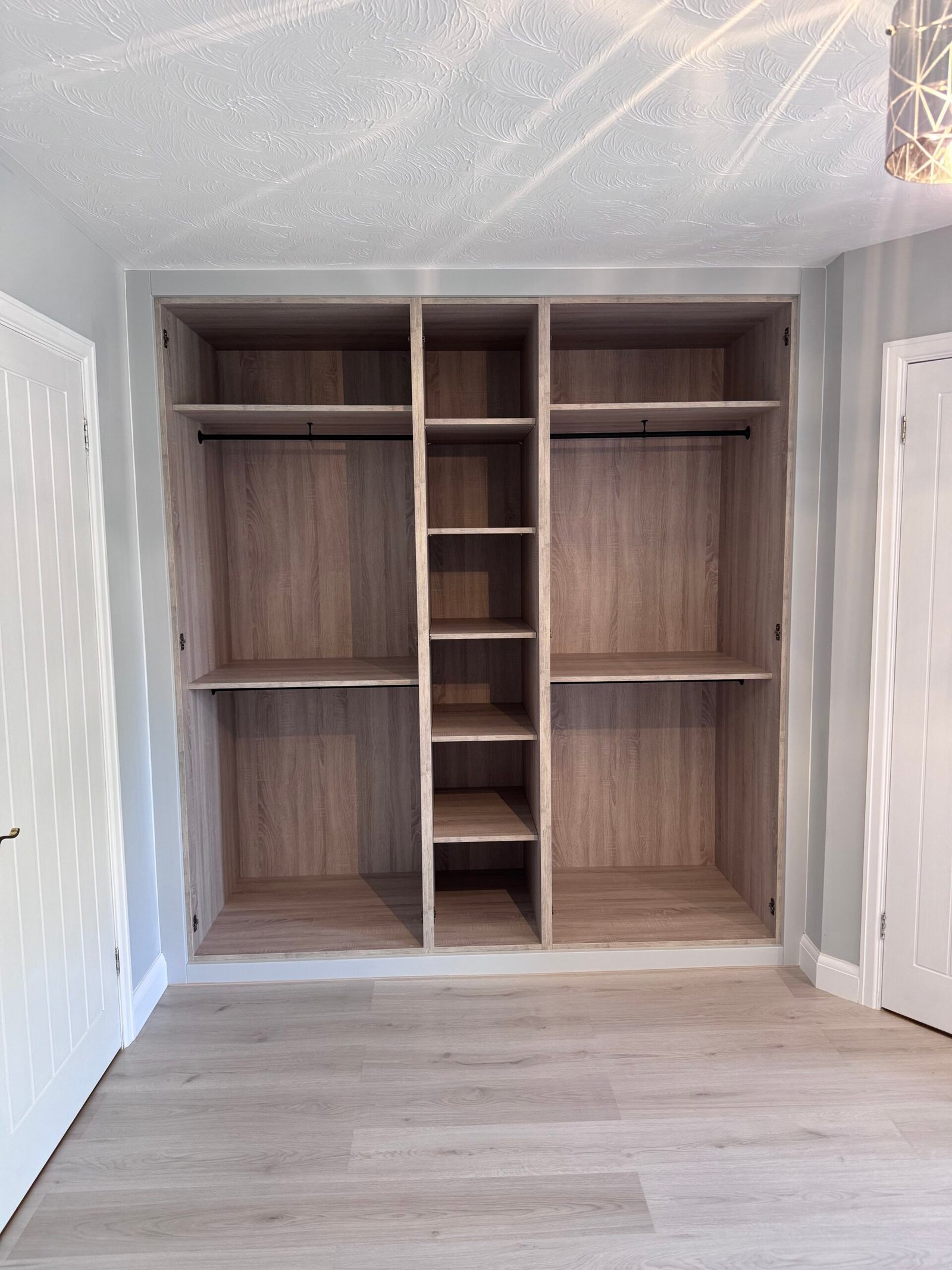 bespoke-fitted-wardrobe-1