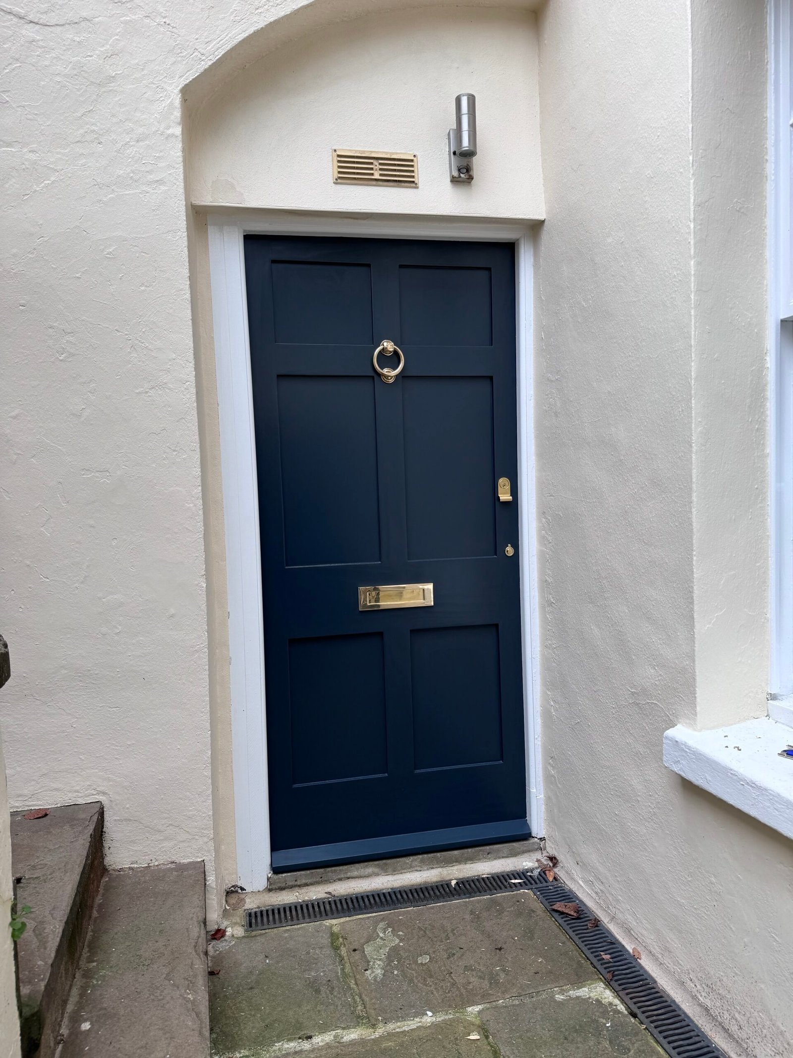 navy-entrance-door-3