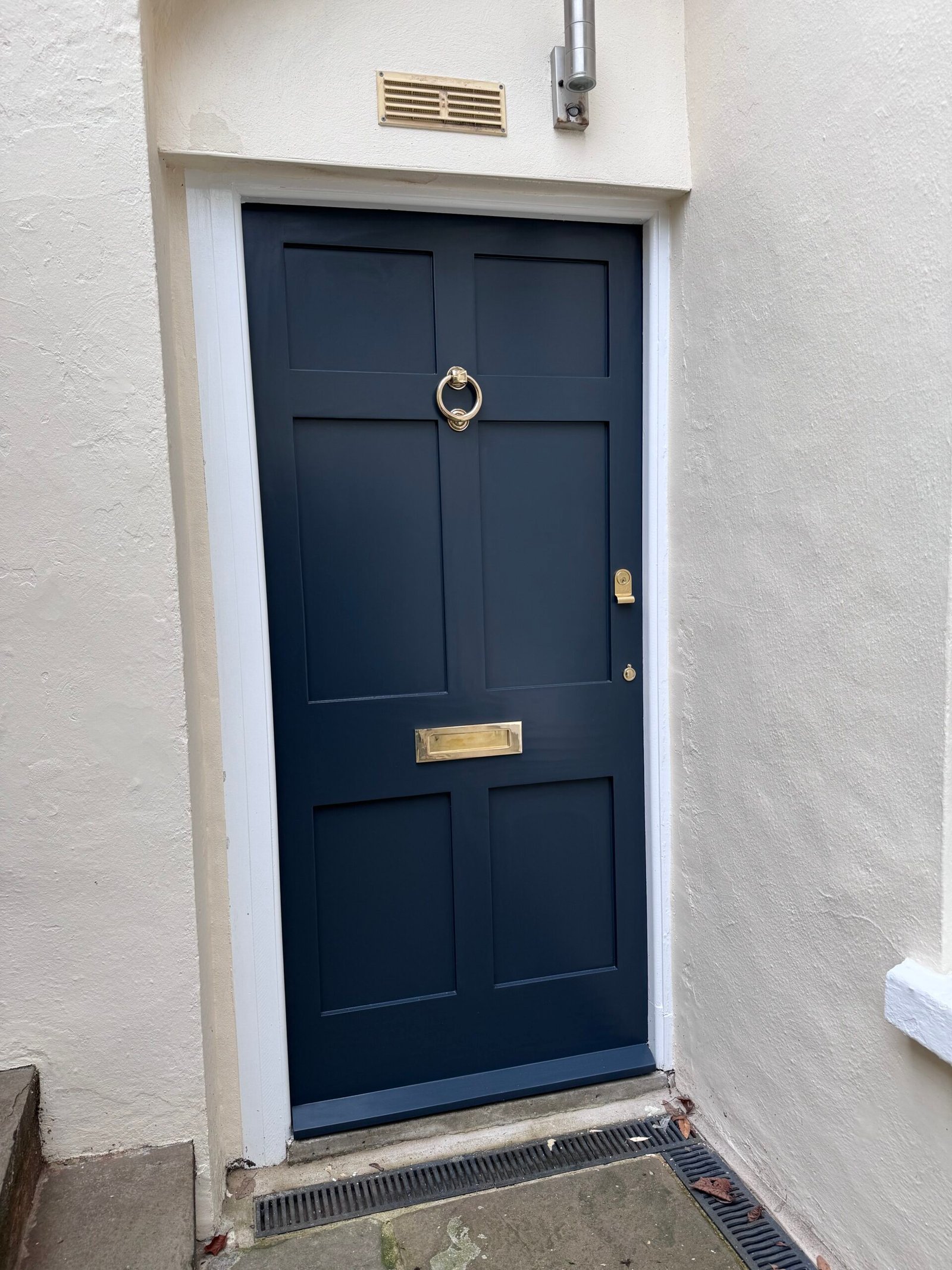 navy-entrance-door-4