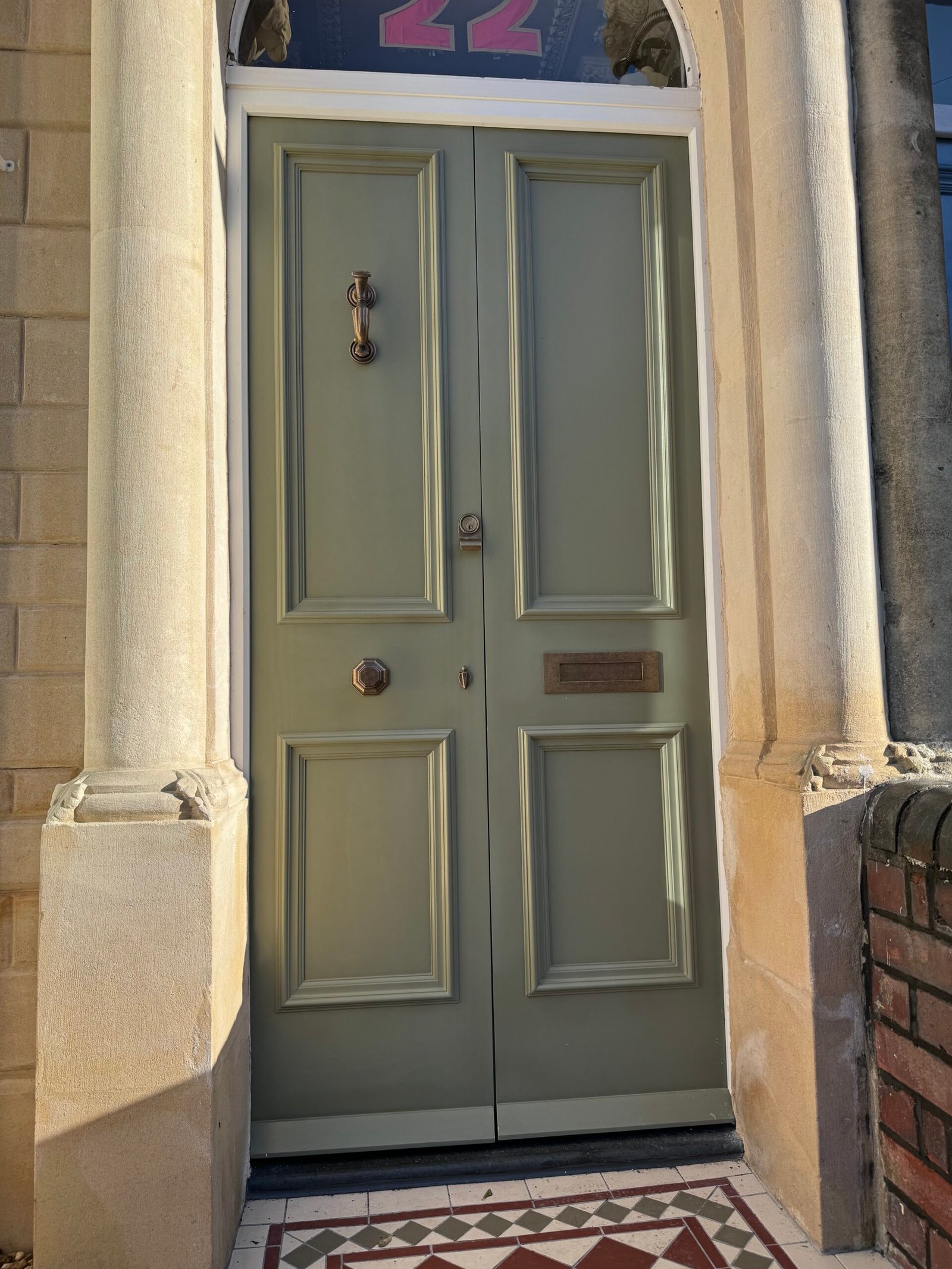 green-double-entrance-door-5
