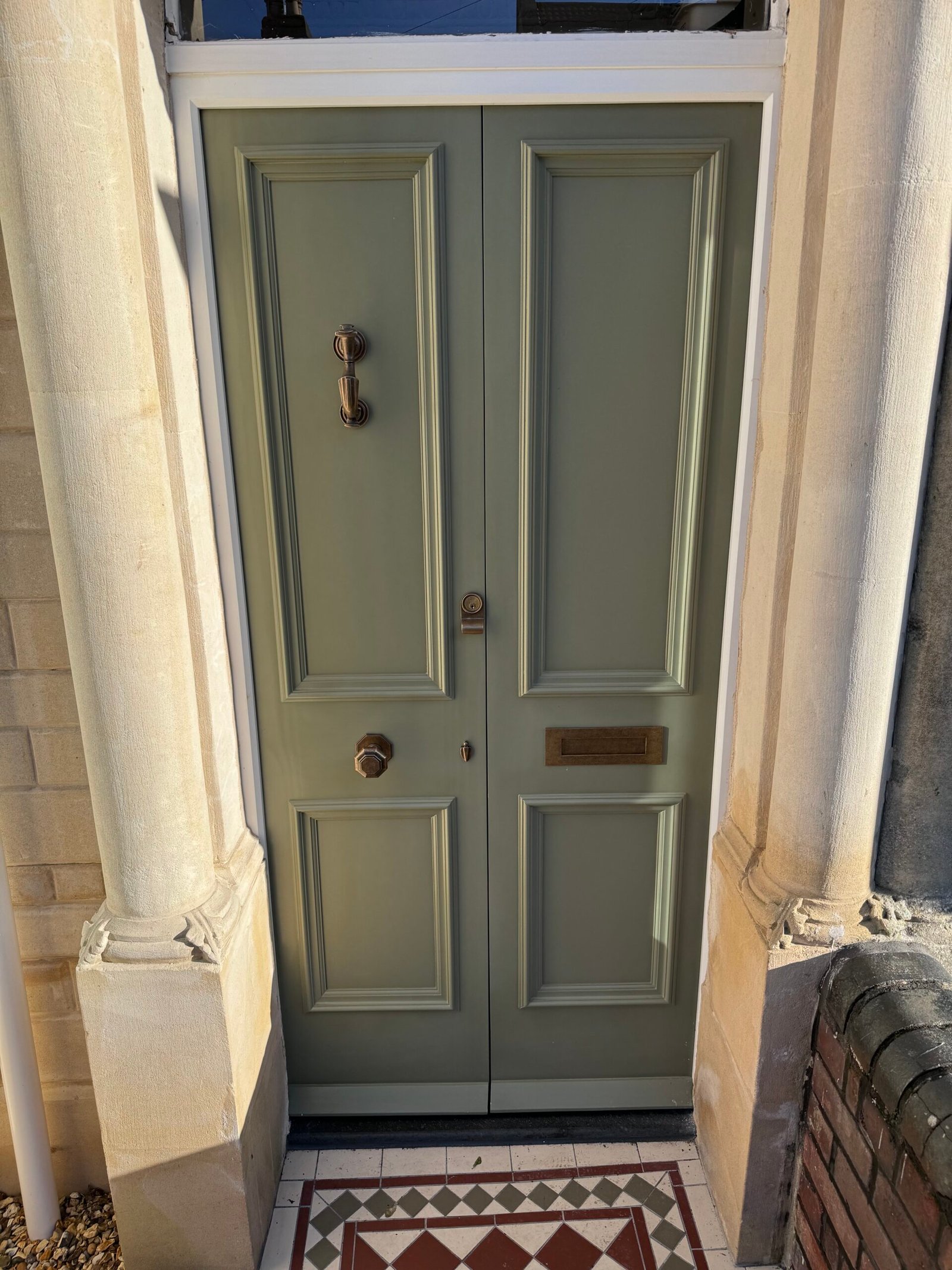 green-double-entrance-door-3