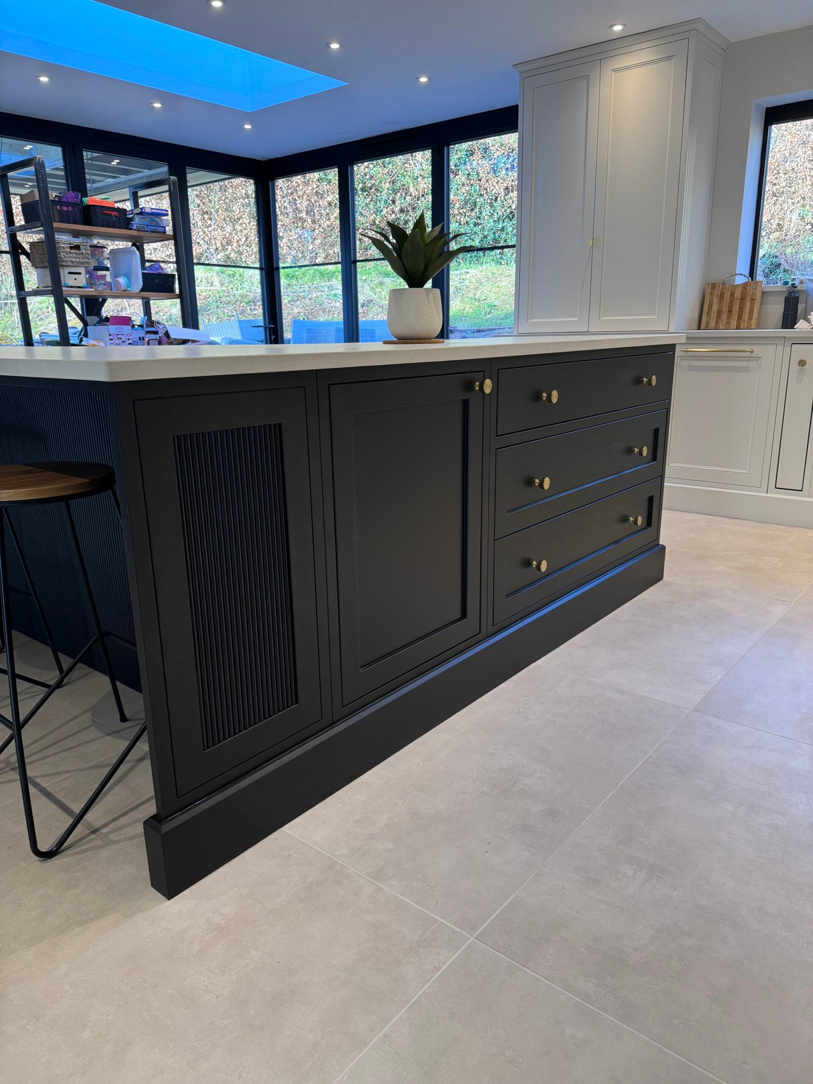 two-tone-open-kitchen-2